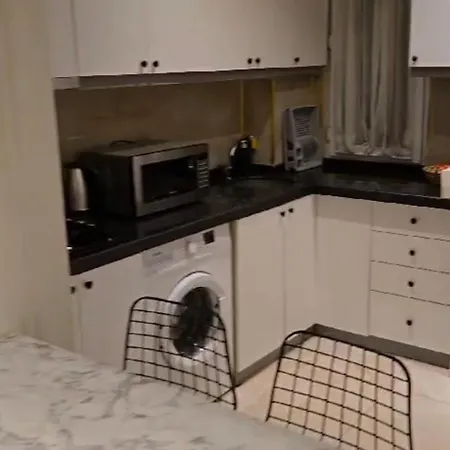 Gemuetliches Mit Franzoesischem Doppelbett An Der Universitaetsklinik * Mainz