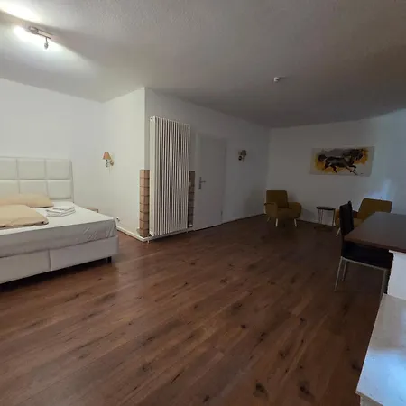 Privatunterkunft Gemütliches Mit Französischem Doppelbett An Der Universitätsklinik