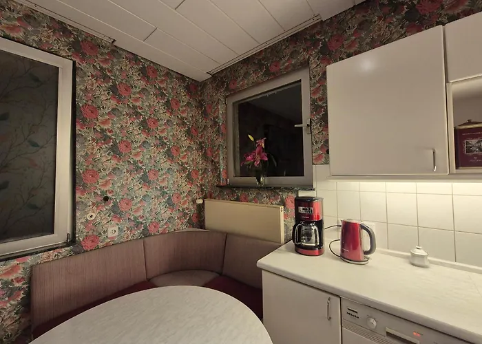 Gemuetliches Mit Franzoesischem Doppelbett An Der Universitaetsklinik