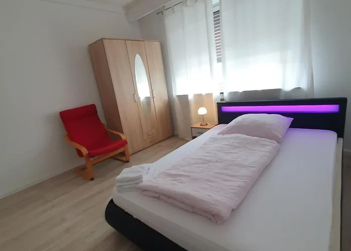 Gemuetliches Mit Franzoesischem Doppelbett An Der Universitaetsklinik Accommodatie bij particulieren *