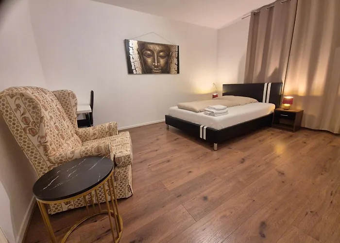 Gemuetliches Mit Franzoesischem Doppelbett An Der Universitaetsklinik * Mainz