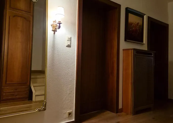 Gemuetliches Mit Franzoesischem Doppelbett An Der Universitaetsklinik Accommodatie bij particulieren *